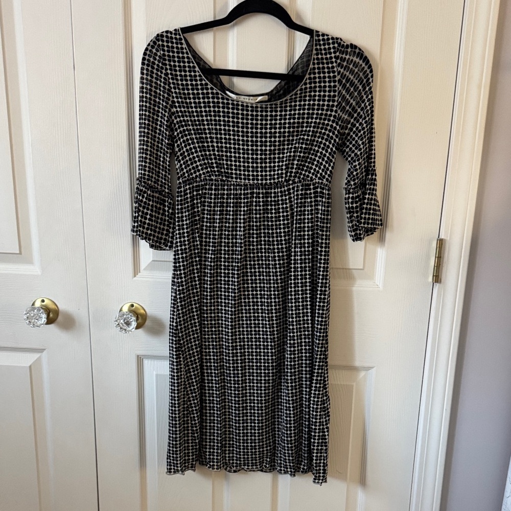 Max Studio Black and White Long Sleeve Dress